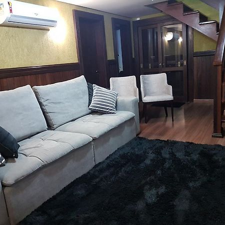 Residencia No Centro De Gramado Villa Exteriör bild