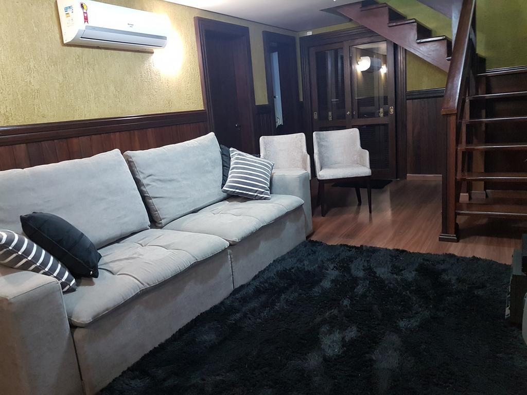 Residencia No Centro De Gramado Villa Exteriör bild